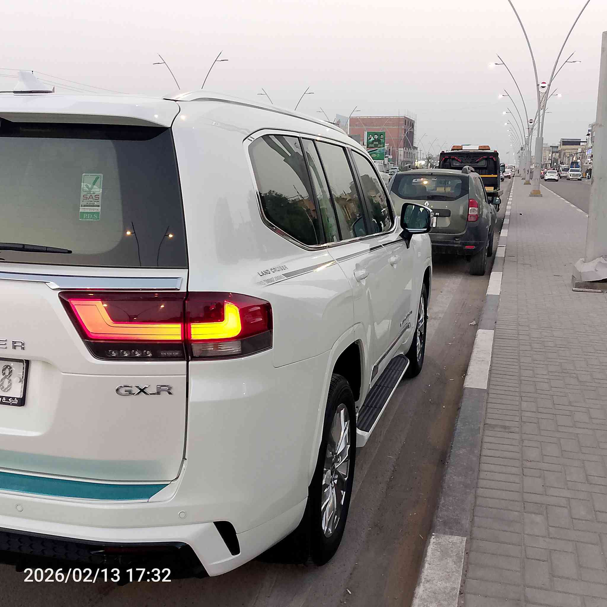 السلام عليكم الاندكروز ساز ام اضمان كفاله عامه فول مواصفات تنفس طبيعي جديد بمعنه الكلمه ماشيه 25الف رقم بغداد بسمي مامتواجد اسعر والستفسار على رقم ***********
