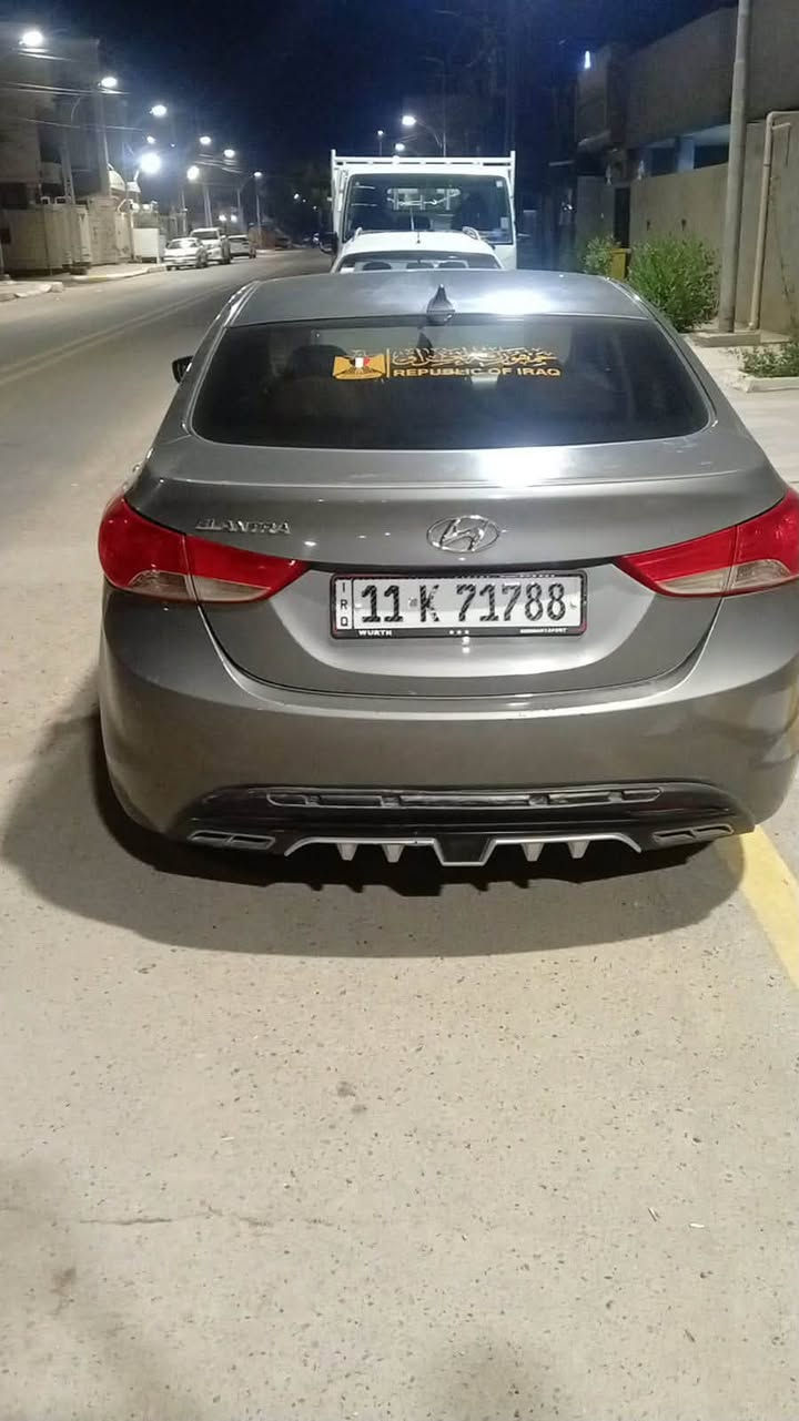 النترا 2013 خليجي
رقم بغداد انكليزي 
مكينه جديده بعدها بلضمان
كهربائيات ع وضع الشركه 
محدثه 16
ويل كب 
لايت زنون
شاشه 
حساسات
كاميرا خلفيه 
تبريد ثلج 
مي زيتي 
مكانها بغداد العامرية  
للاستفسار ع الرقم ‭***********
بيها ٤ قطع وابيعلك حزام حتى منتفاشل
