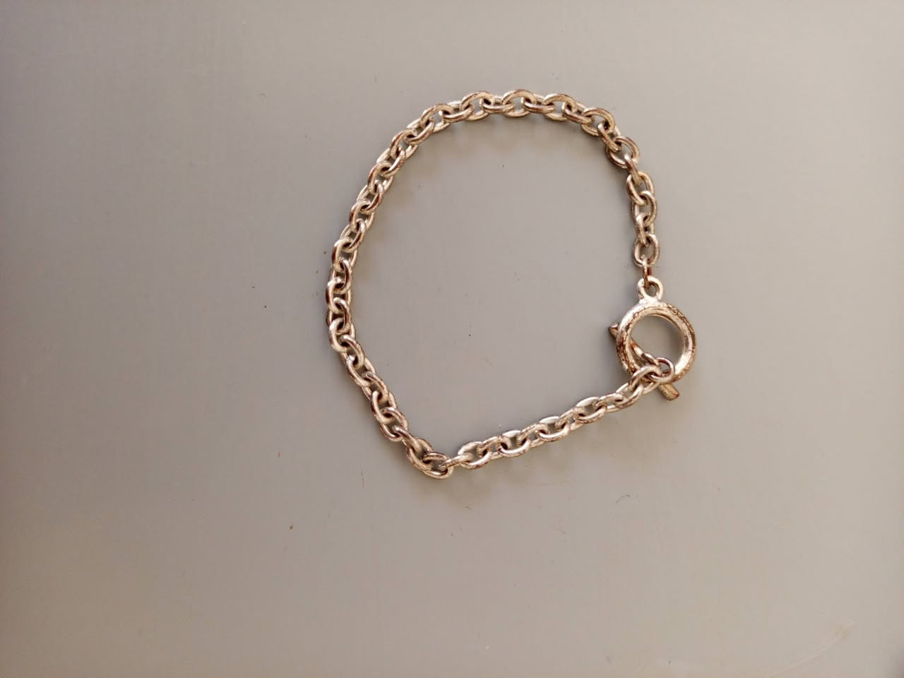 سوارات باله نحاس وفضية اللون  متوفرات


**إذا كنت صاحب هذا الإعلان وتريد حذفه لأي سبب، رجاءا أرسل رسالة إلى الدعم الفني**