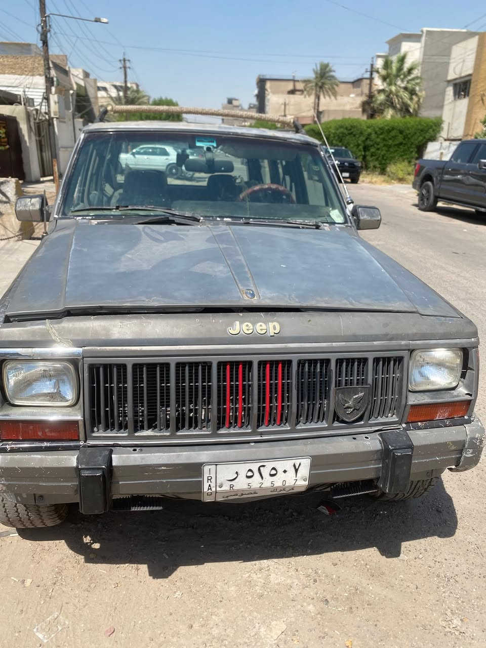 بيعه سريعه مكينه جديده  جيب شيروكي موديل ٩٢مشكله بل بك فقط دبلات عاليه صدر جديد مكينه جديده لوك كامله مكمله الله شاهد بس مشكله بل كير بل بك السعر ٤٠وبيها مجال ***********
