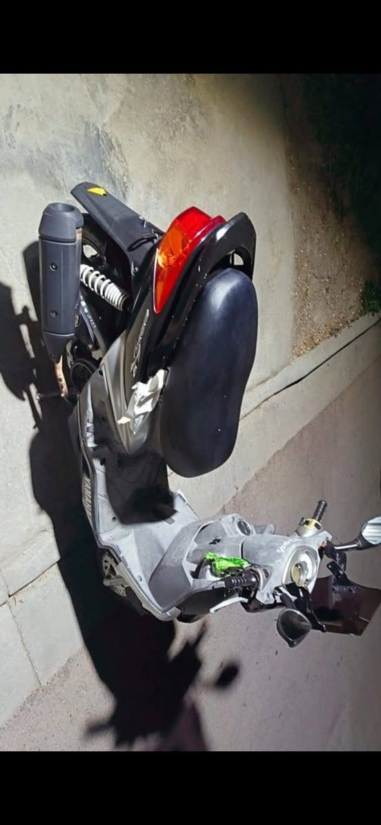 ال سلام عليكم شباب.   دراجه سكنس فحل نوزل. مكفوله من التاير لل تاير اول الكفرات مختمه ال مكينه بلاد شرط شرط شرط نكره سلف تجي تفحص او اجيب فيتر وياك الدراجه شرط ال وكاله الدراجه مستخدمه بس 4 اشهر 
السعر خاص او واتساب الرقم ***********
