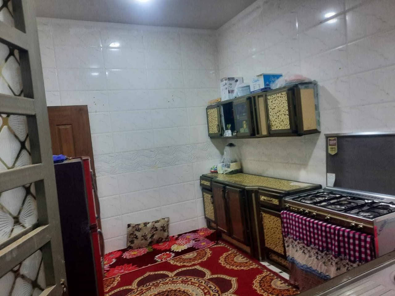 يالله السلام عليكم بيت 150 متر طابو صرف
يحتوي على كراج سيارة صحيات
ممطبخ واستقبال وصاله وايضا صحيات
منور 2 غرف نوم 2 وفوك بيتونه وصحيات 
وغرفه فوك سكف سندويج وسطح 
 العنوان أبي غرق حي المرتضى

السعر مناسب 85 مليون قابل للتفاوض
ويرهم مراوس أيضا
للاستفسار 
***********
