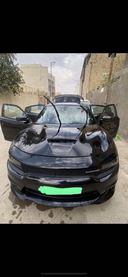 السلام عليكم جارجر GT رقم بغداد بأسمي وارد كندي سياره ماشيه 55 السياره جديده وحلوه وبخدمة الي تعجبه عارضه 230 مكاني عماره مواصفات ماعده الفتحه اتصل وخادمك ***********
