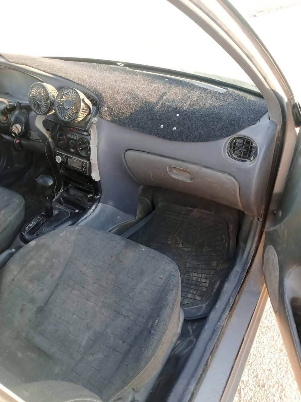 السلام عليكم سياره النتره مديل ٢٠٠٠ سياره كامله حلوه نضيفا محرك كير شادهن حاويه مكفولات تبريد شقال العنوان ديالى بلدروز رقم الهاتف ***********  بي وتساب
