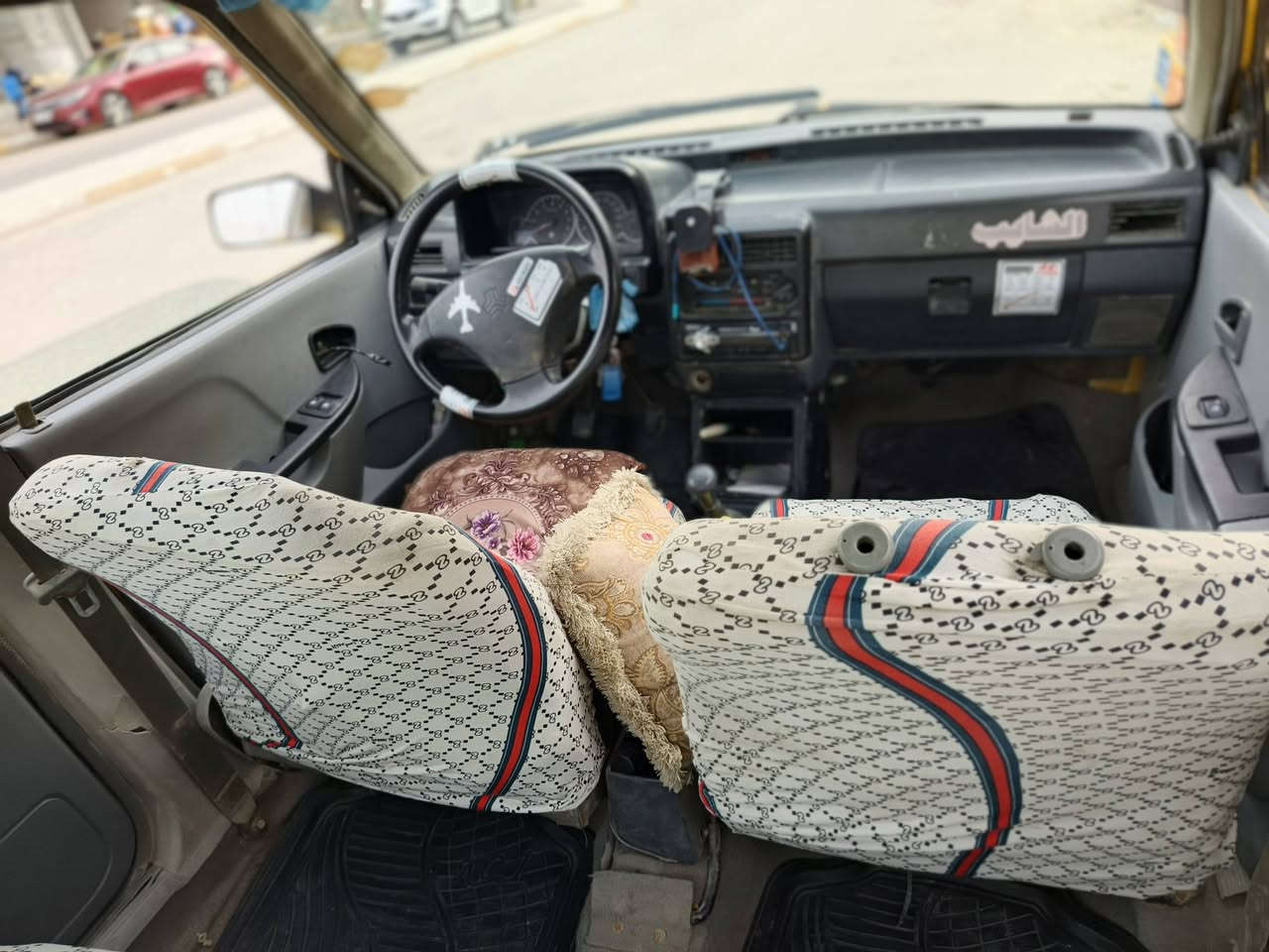 سلام عليكم سايبه للبيع موديل  2011 سنويه 2027 سيارة خير من الله مالكه يمي بلرميثه رقمه قادسيه      رقم المبايل ***********  
السعر 23 وبيه مجال لشراي
