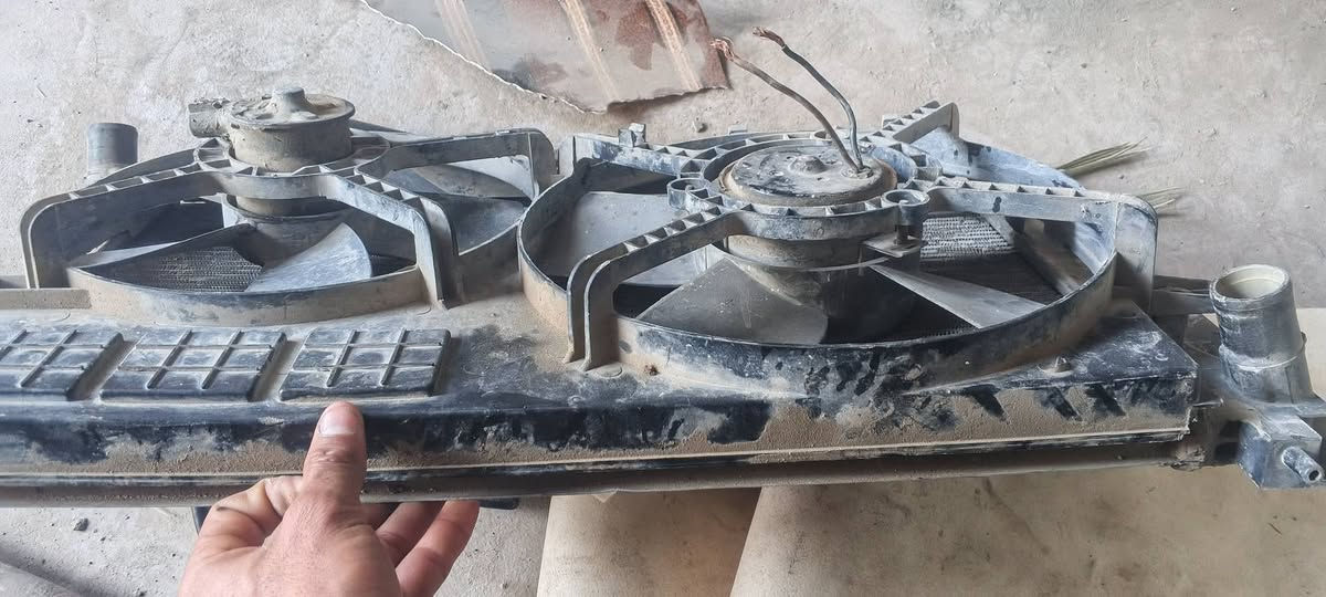 راديتر +مراوح امكراند 7c شغالات مابيهن اي خلل  للبيع مكاني بغداد


**إذا كنت صاحب هذا الإعلان وتريد حذفه لأي سبب، رجاءا أرسل رسالة إلى الدعم الفني**