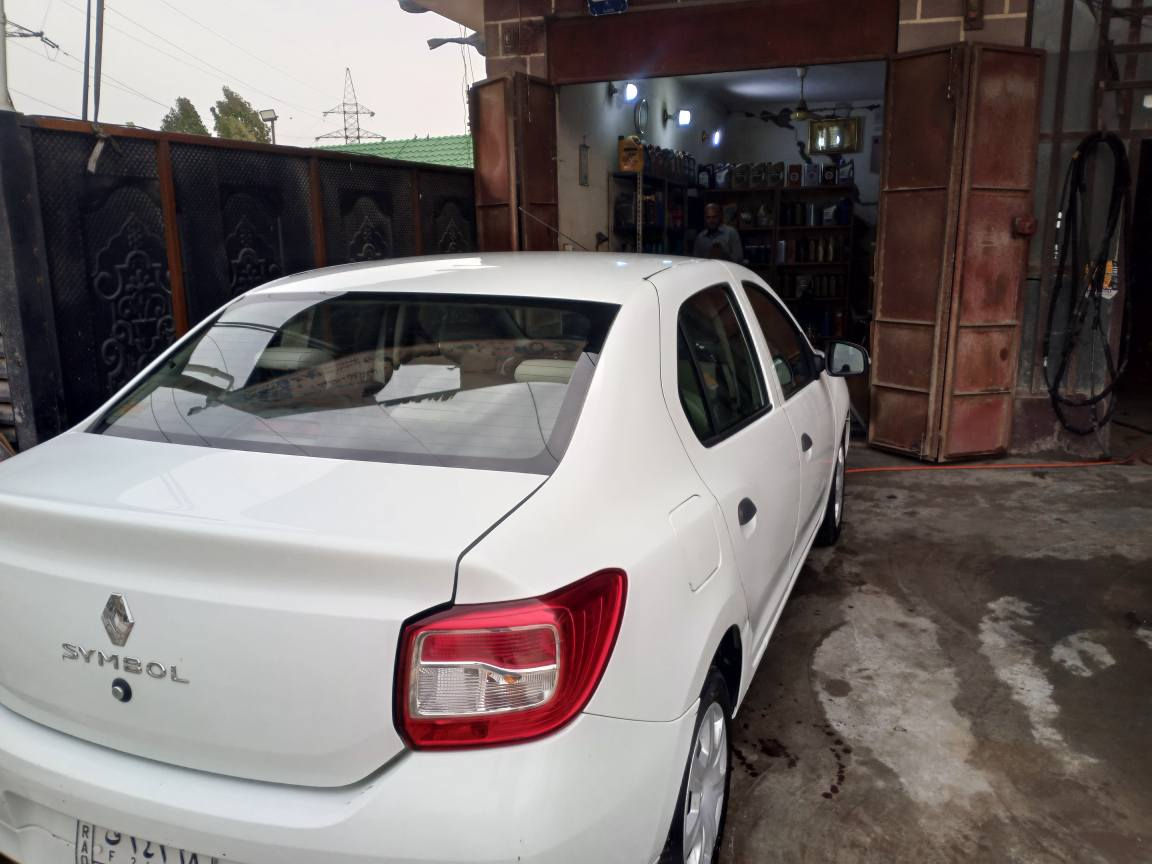 السلام عليكم رينو سمبل للبيع ٢٠١٦ بغداد مكفولة كفالة عامة كير مكينة تبريد كشر كهربائيات كلهة كاملة استلام شركة ماشية ٨٥ شرط التحويل مكانهة الشرطة الرابعة *********** بي واتس اب  سعرهة ٧٥ نهائي بغداد, العراق
