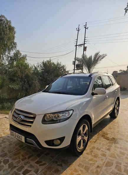 السلام عليكم ...
سنتافيا ٢٠١٢ خليجي الشركه للعامه
 ماشيه٧١ الف حقيقي مكينه ٦ سلندر ٣٥٠٠ 
فول تحكمات بصمه ٧ راكب داخل صاج
 فور ويل ٤×٤ مرايات شفط
 كشن كهرباء تبريد ٣ قطع
تحويل مباشر سنويه جديده هزه جديده صدر حداديه ع وضع الشركه .. السياره كلها ع وضع الشركه تجي وتشوف 
سونار موجود بالمنشور 

الشراي يتصل *********** + واتساب 
مكان السياره بغداد النهروان
