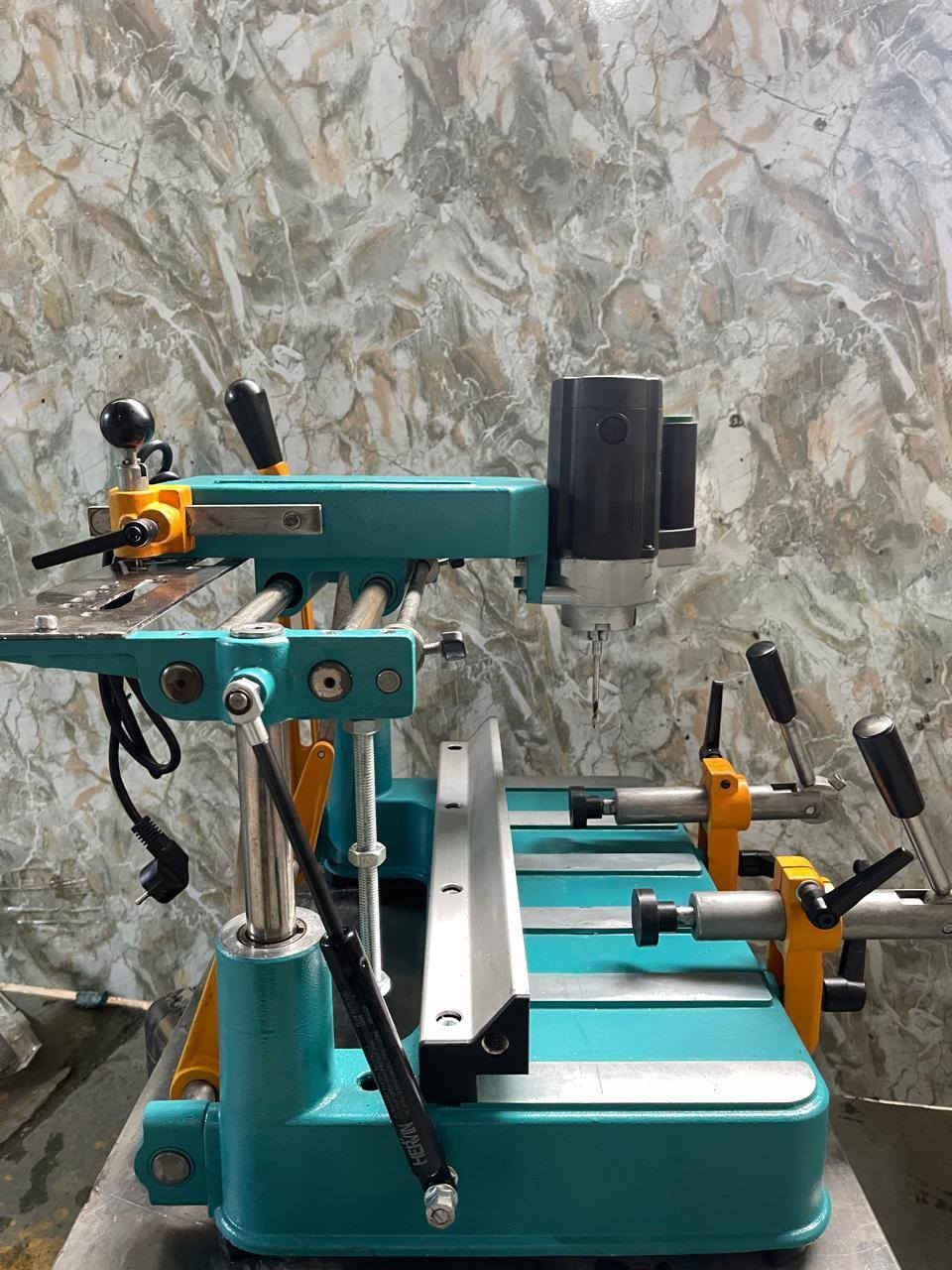 للبيع كيلون يلمز حيل نضايفه شرط الشغل مكاني موصل يوجد توصيل


**إذا كنت صاحب هذا الإعلان وتريد حذفه لأي سبب، رجاءا أرسل رسالة إلى الدعم الفني**