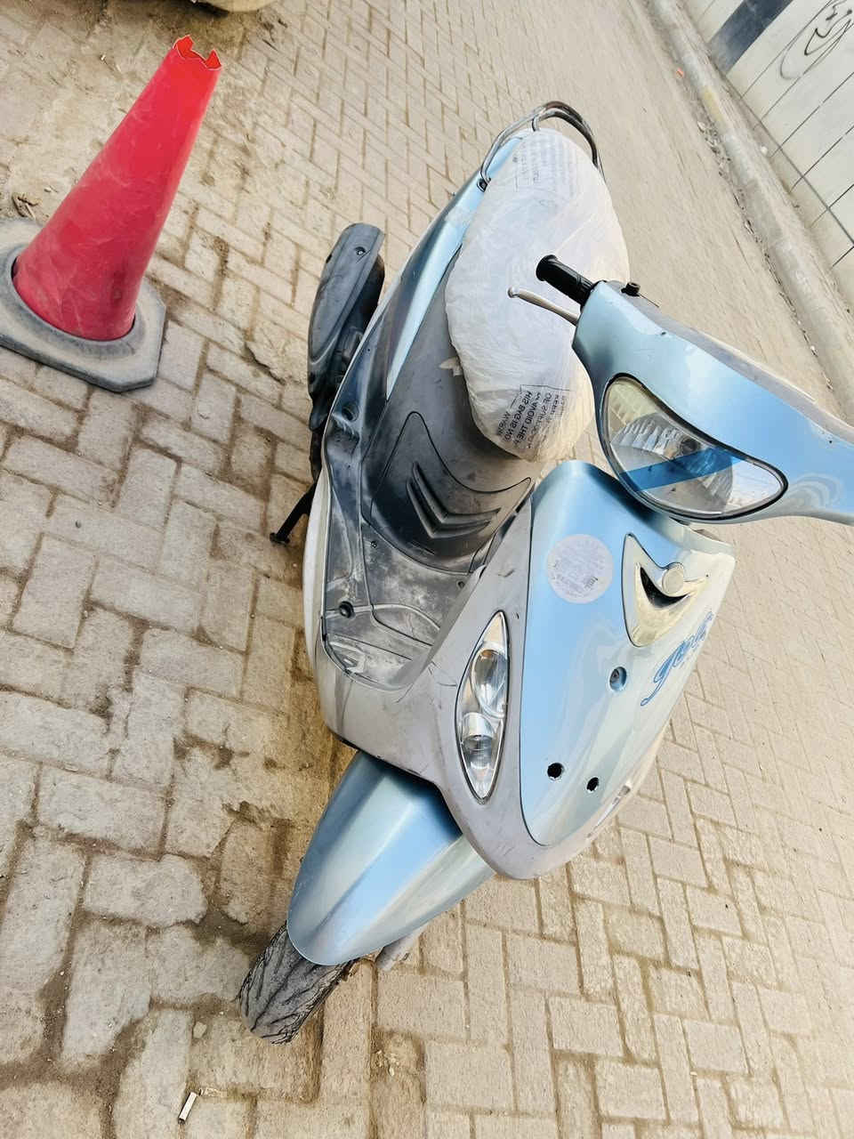 دراجة ماكس منغولي للبيع
دراجة جاهزه وحلوه ونضيفه وكلها شغالة مامفتوحة افحص وين ميعجبك لا دخان ولا نضوح  كابريته اصليه سلف اصلي
مكينة ناعمة ونكره سلف 
دبلات بريكات كلها شغال
دراجة سعرها 650 الف قفل
ديوانية
***********
