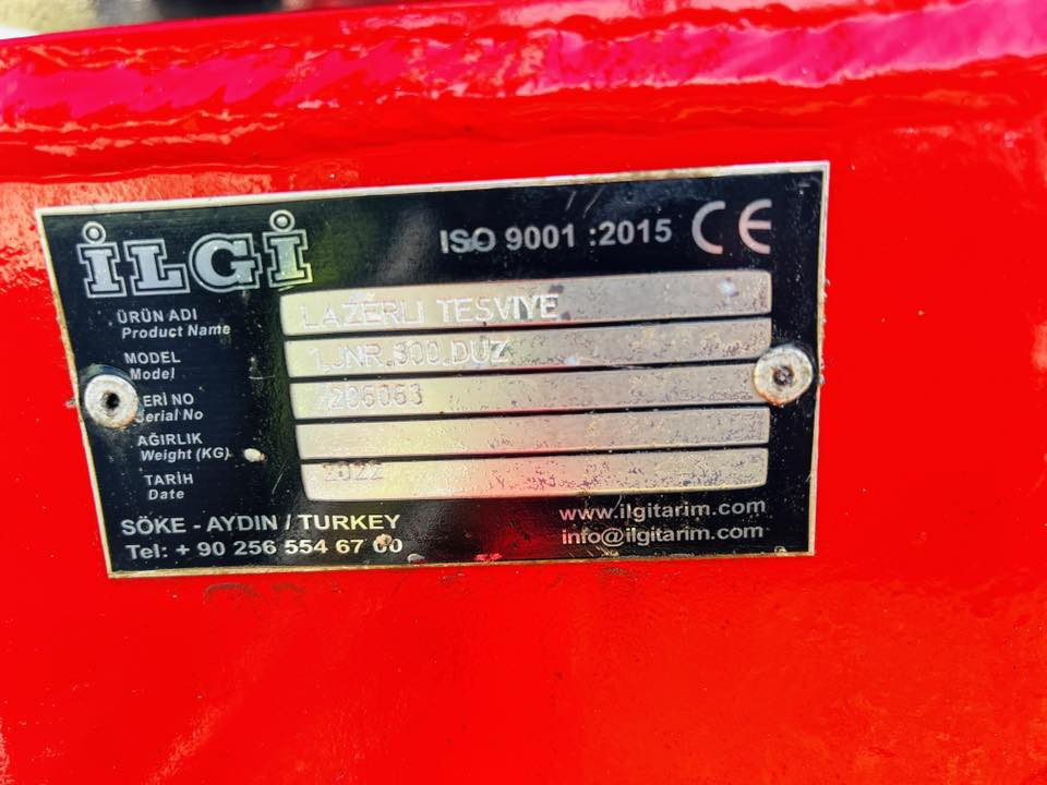 سلام عليكم 
للبيع ليزر 
3متر 
موديل 2022
تركي
جهاز ياباني
السعر 90ورقه
التصال
‭0783 890 6783
