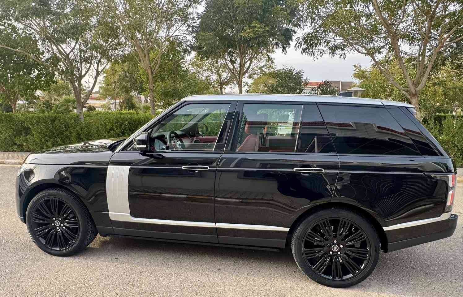 رنج روڤر ڤوك
فول مواصفات و مكفول
‏‎الموديل ـ 2019
السيارة ٨ سلندر
‏‎ماشية 93 الف كيلو حقيقي
‏‎وكالة سردار 

‏‎لون اسود وقمارة رصاصي😍 
‏‎داخل احمر vip 
‏‎كشنات متصل المرغوب
‏‎خليجي وكالة سردار كفالة عامة
‏‎مكفولة من الطخة والرصعة😍

‏‎مواصفات كاملة 
‏‎قمارة شامواه 
‏‎بانوراما
‏‎دوسات + ابواب +صندوك + مري 🇬🇧شفط
‏‎رادار + كامرات 5 بصمات 5 
‏‎شاشات عدد 3
‏‎وباقي مواصفات كثيرة 

‏‎صيانة وادامة كاملة بدون نواقص
السيارة مكفول كفالة عامة بدون اي شى
سعر: 495 $
***********
