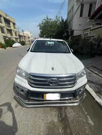 هايلوكس • ٢٠١٧ • كارتون