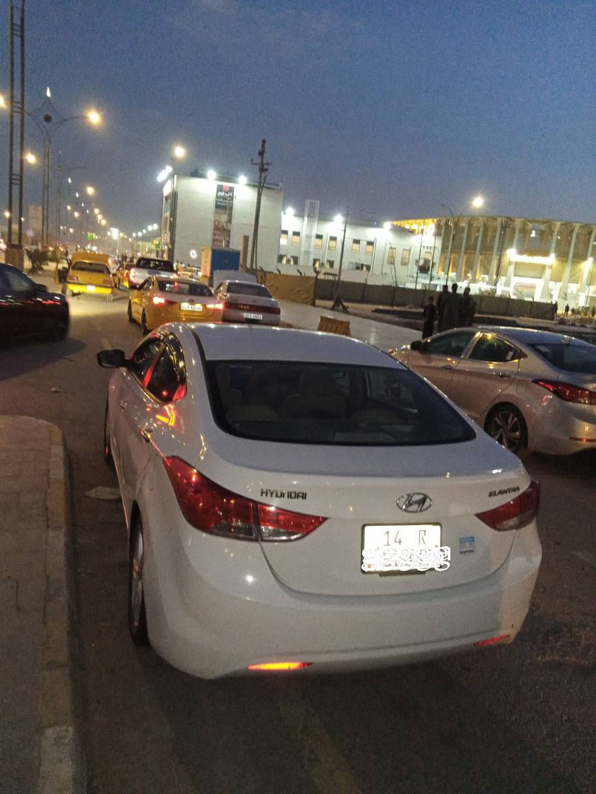 السلام عليكم
للاستفسار *********** 
النترا موديل ٢٠١٣ خليجي رقم بصره تحويل مباشر سنويه مشروع وطني ل ٢٨  راعيها بالناصرية فول مواصفات محرك 1800 محرك وكير شرط الفحص تراي   جاهزه ع الأخير تبريد ثلج كهربائيات كلها شغاله سياره بيها صبغ داير الجاملغ الخلفي الأيسر والدوس تجميل والباقي مكفول ضربه وصبغ وتبديل السعر 112  مكان السياره ناصريه رجاء بس الشراي يتصل والتفاصيل كلها مذكوره
