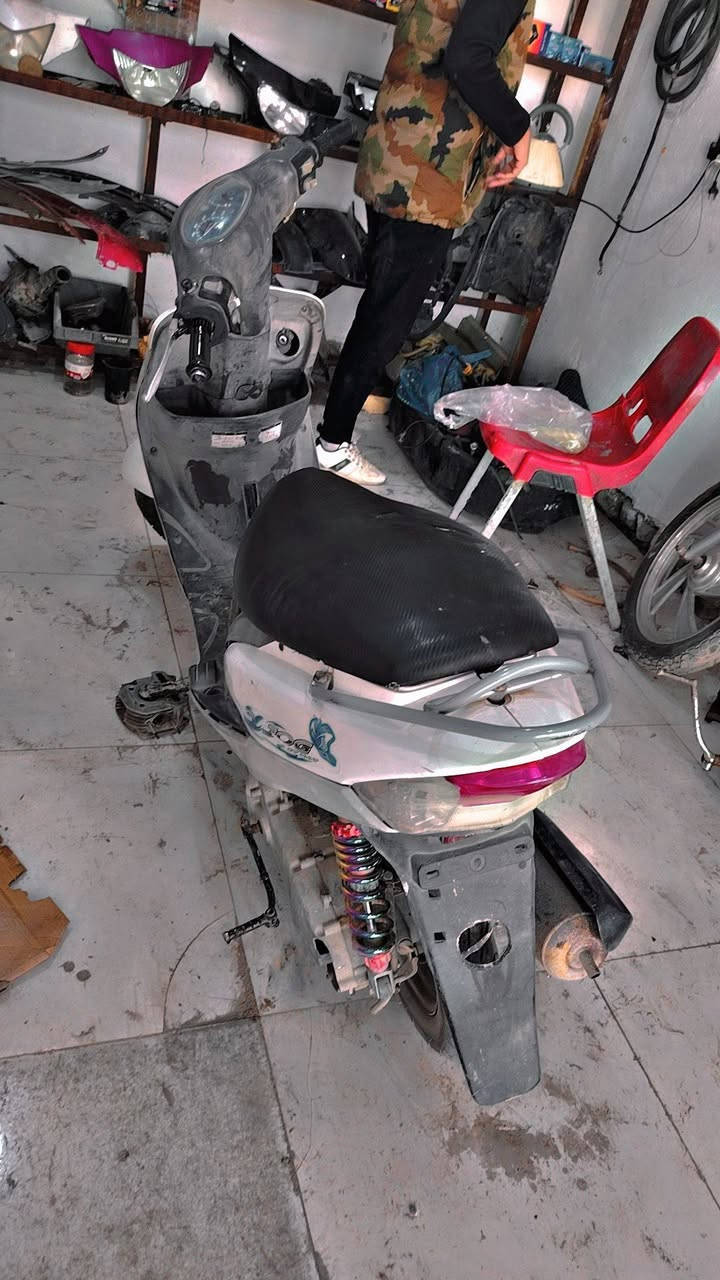 السلام عليكم
دراجه ماكس منغولي للبيع
مفتوحه ملاح فول 
محرك أخرس شاعه ومعدل
سلف هندر 400 وبيه مجال 
واتساب ***********
