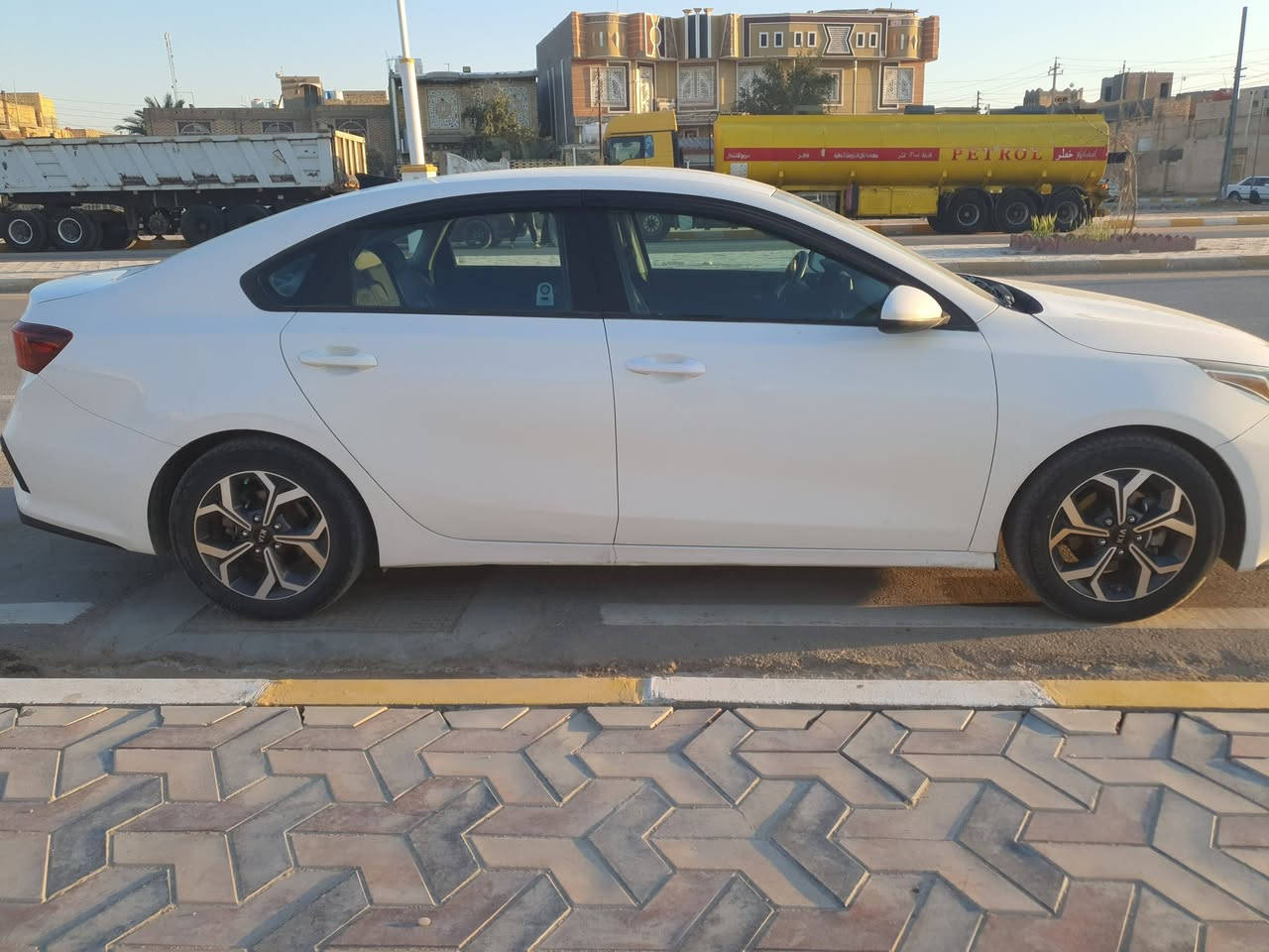 السلام عليكم
كيا فورتي 21 
وارد امريكي دوش
ماشيه 46 ميل
العنوان ذي قار / الشطرة
السعر والحادث بالخاص
للاستفسار ***********
