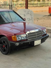 مارسيدس 190 • ١٩٨٥ محدثه ١٩٩٢ • رقم بغداد