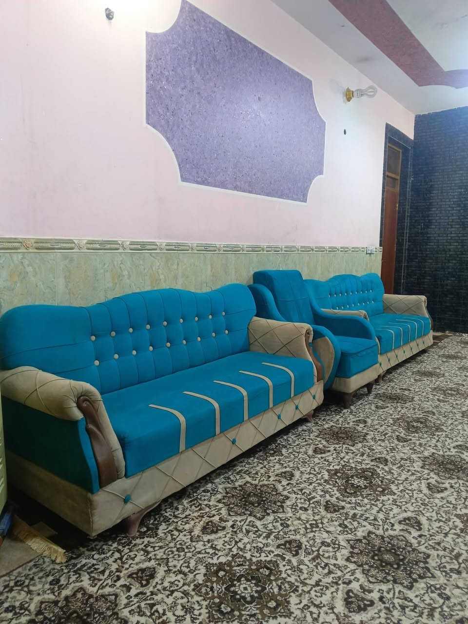 تخم تسكام عشر مقاعد مستعمل نضيف السعر 250 ألف العنوان العزيزيه منطقة باب الحاره للمراسلة *********** يوجد واتساب وماسنجر وتوصيل بل الاجره
