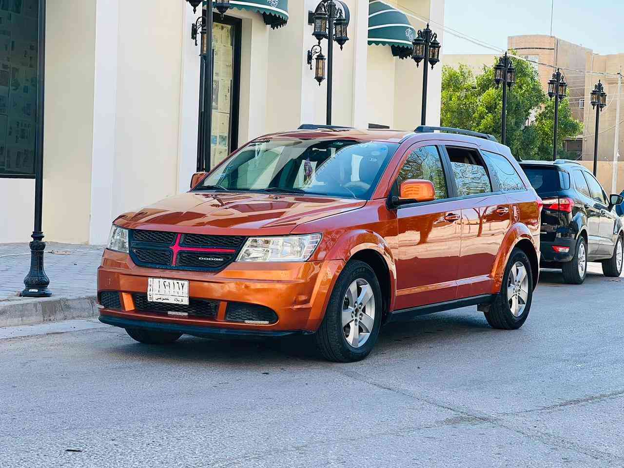 جورني مديل 2011 سعر 108 قابل للتفاوض الاستفسار اتصل *********** وارد أمريكي كلين بدون حادث مكفوله كفاله عامه ضربه وصبغ وتبديل مواصفات فول عدا الفتحه بصمه تشغل بصمه أبواب شاشه  تحكم ستيرن كشنات كهربائي داخل بيجي جنطه شفط اشاير مري كهربائي حساسات امامي وخلفي مكينه 6️⃣ سلندر مكينه وكير مكفولات حداديه جديده تخم تاير تبريد تدفئه شغال رقم كربلاء مشروع وطني سنويه ل 29 مكان سياره كربلاء
