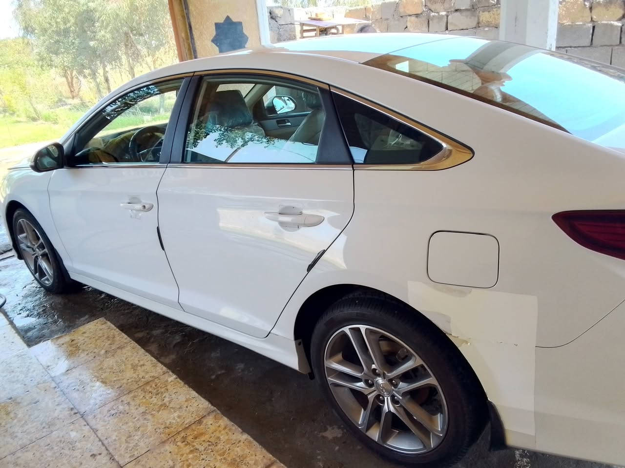 للبيع سوناتا خليجي موديل 2018  
رقم سليمانيه انكليزي 
بيهه ضرر دعاميه وبدنه وبنيد وايرباكات الغود وشواصي مكفولات 
المحرك والكير مكفولاات سيارة كلها مكفوله عدة هذن المذكورات 
سنويه نافذة لغايه 2028/5/24 سيارة بسمي تريد تحويل تريد وكاله 
للاستفسار ***********
*********** اتصال واتساب
