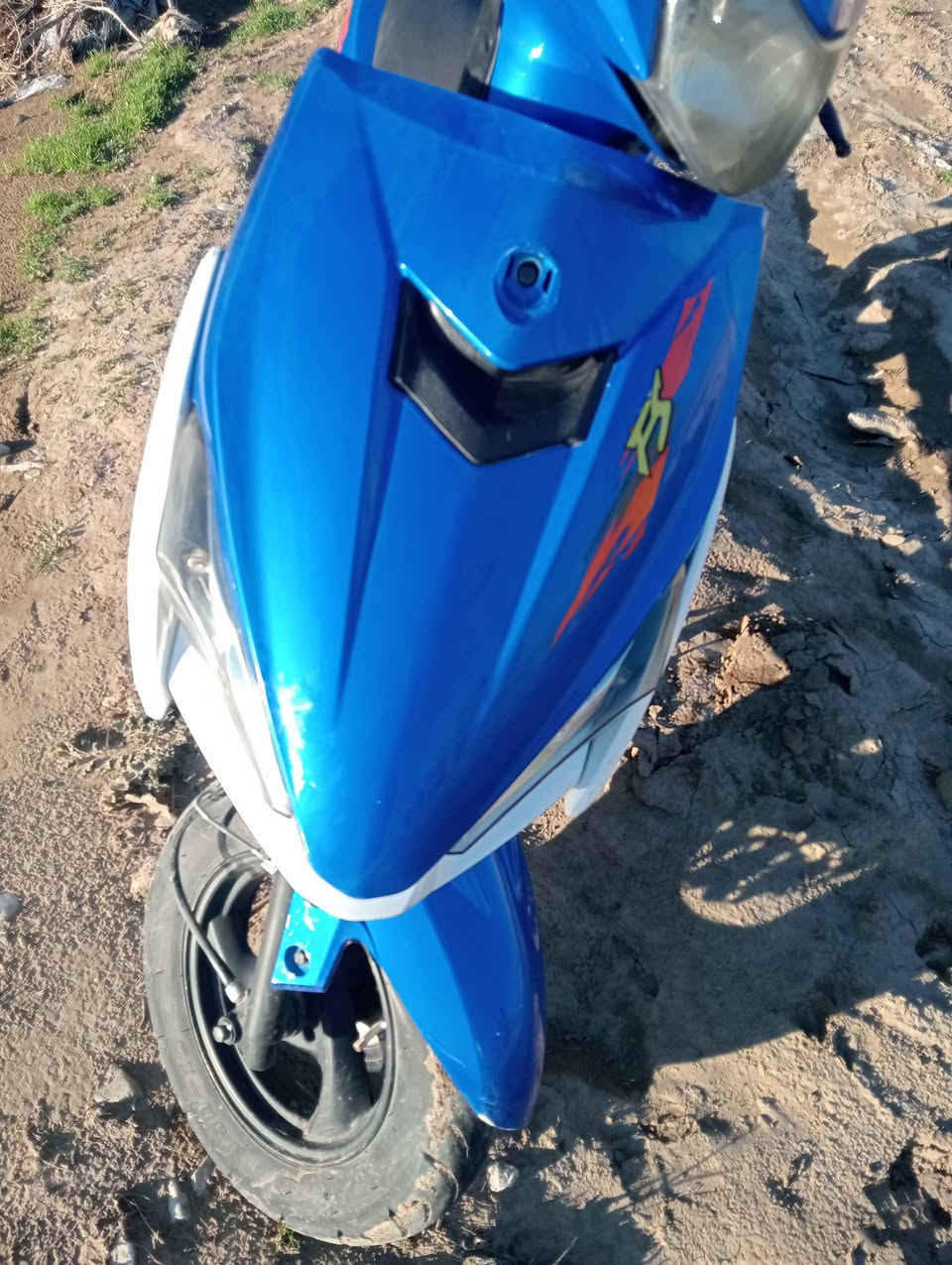 السلام عليكم 
اخوان دراجه للبيع 
نضيفه حيل 
كشر جديد 
عقل جديد 
كابريتر جديد 
دهن +بلك جديد 
تشغيل عن بعد شغل واطلع 
350ومعامله وترهم مراوس بايراني


**إذا كنت صاحب هذا الإعلان وتريد حذفه لأي سبب، رجاءا أرسل رسالة إلى الدعم الفني**