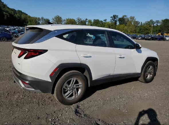 #بيع_مباشر
🚘 نوع السيارة: Hyundai Tucson 
🔹️الحادث / الضرر : كما موضح بالصورة 
🔹️الموديل : 2025
🔹الفئه SE
🔹️ السعر : 129
#ملاحظة/ بل أمكان أدخال السيارة على كتاب الشهداء
🔹️ سعر ألنقل : حسب الولاية 
🔹 مدة وصول المركبة / من شهر ألى شهرين 
_________________________________________
#مسؤوليتنا
1- نوفر لكم شراء السيارات مباشرة من مزاد #كوبارات_IAA الامريكي باسعار مناسبة
2- نوفر لكم انسب اسعار الشحن حسب الولاية
3- نوفر لكم النقل الداخلي والخارجي ووصول السيارة الى ام قصر او دبي جبل علي أو إلى منفذ أبراهيم الخليل حسب رغبة الزبون
4- بعد وصول السيارة بامكانك التعقيب ودفع الرسوم الكمركية عن طريق مكتبنا او عن طريقك حسب رغبتك   
5- يتوفر ايضا تقرير #كارفاكس لمعرفة الاضرار والحوادث السابقة اذا رغب الزبون بذلك قبل شراء السيارة  
للاستفسار: الاتصال على الرقم 
📞*********** 

#العنوان_بابل_ابو_غرق_بداية_شارع_الإمام
