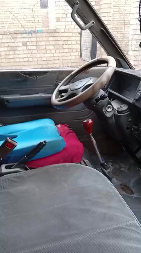 السلام عليكم كيا بستا موديل 93 السيارة كشرة بلادي مكينة كير اكسل خير من الله شرط  التحويل لادكلي حمل ماحمل هاذة الموجود السعر 40 وبيهة مجال حك الجية عنوان بغداد الدورة التواصل//***********
