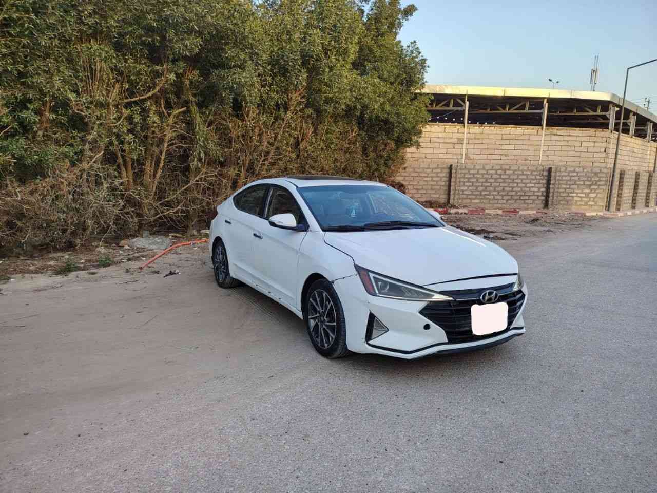 للبيع فقط النترا موديل 2020رقم أربيل وكاله تحويل كله مضمون فول مواصفات فتحه بصمه اشاير مري كشنات جلد تبريد خلفي امامي مكينه 200 تيربو بيها ضربه بجم بيها مكانات صبغ السعر 100 وبيها مجال مكاني بالنجف رقم التلفون ***********
