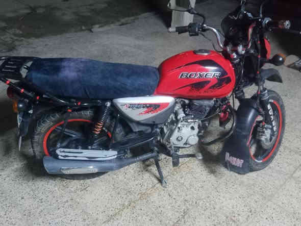 للبيع
بوكسر موديل 2021
رقم بغداد انكليزي
لون احمر 
سنوية جديدة ولوحات جدد 
ماشية قليل استخدام شخصي كاملة من كلشي 
دهن كله امزويل كل 25 يوم ابدله
مكينة مكفولة 
زوج تايرات جدد 
زنجيل جديد
هورن جديد وصوته عالي 
مكان الدراجه فلوجة
السعر 2.250 وبيها مجال 
مليونين وربع وبيها مجال 
***********
***********
