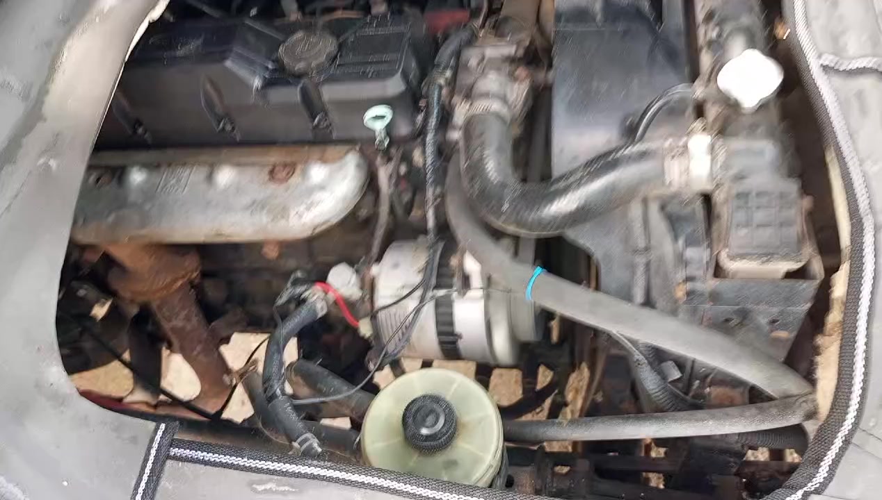 كيه موديل 10 رقم بغداد صبغ  رشات بصطيه جماليه محرك وكير وكسن وشاصي كفاله تخم تاير جديد محجر  عنوان بغداد حي الامين 90 وبيها مجال حق الجيه سنويه جديدة ***********
