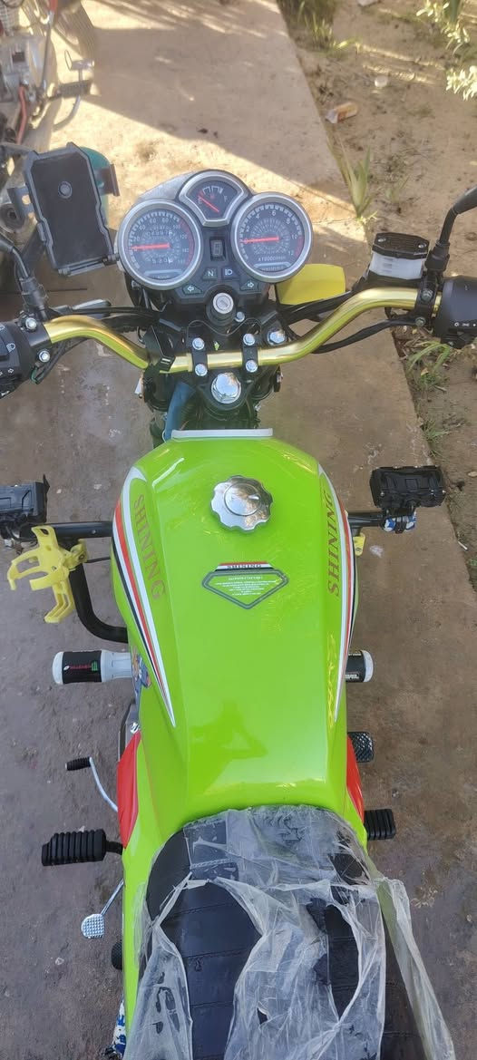 للبيع او مراوس ب سولنك 25
شنك موديل 25 بعده بلادي ماشي 3000 ماطور نضيف حيل مكاني سد حديثه تجي وشوف بعينك***********
