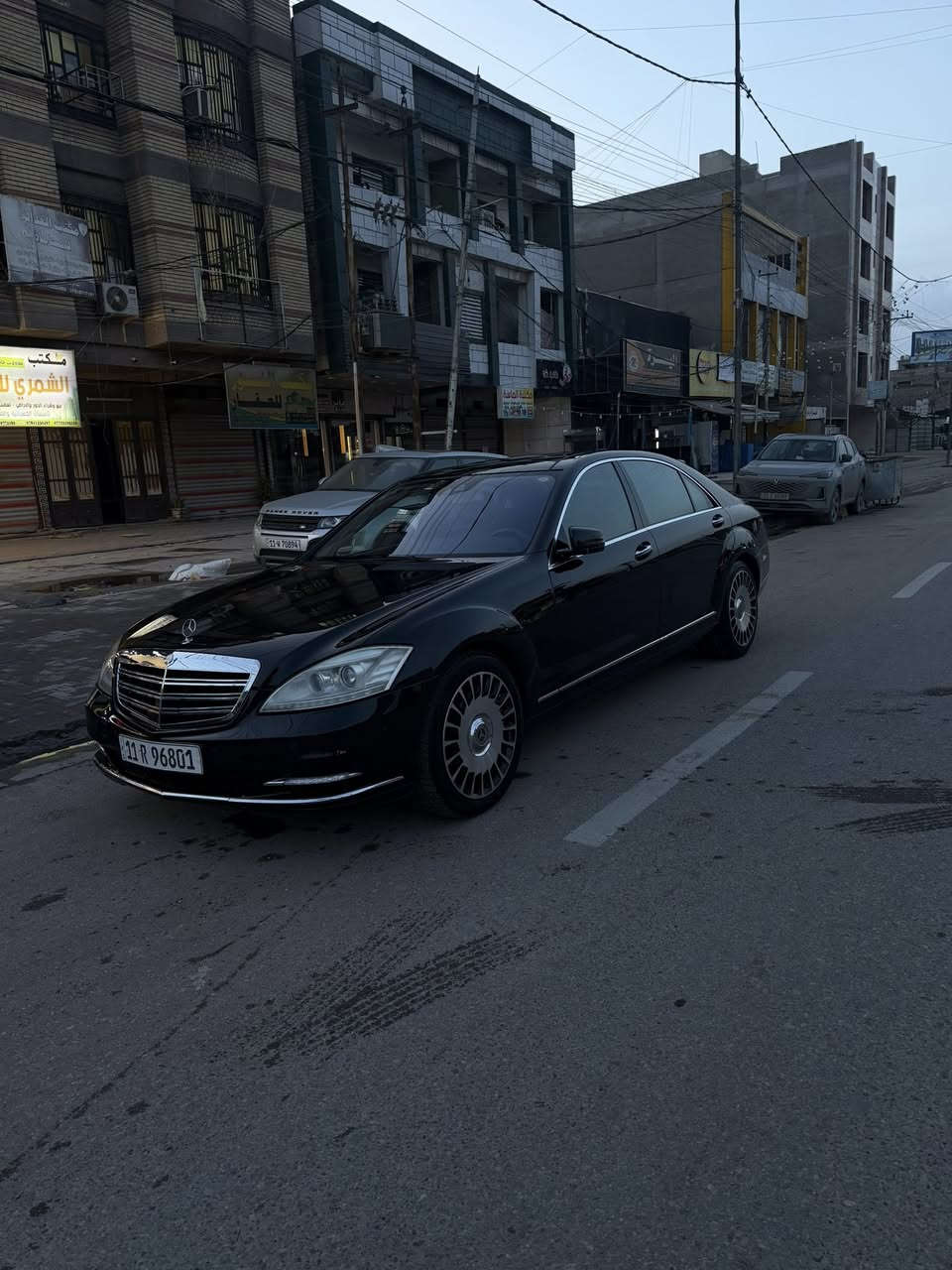 السلام عليكم 
مارسدس 2011 أصل 
مكفووولة من النقص شرط 100% 
فوول الفول 
بانوراما.رادارات.ناضور ليلي .كشنات مساج تدفئه تبريد 
اعلى المواصفات 
اذا بيها نقص ينزل من فلوسها 
256 ورقه 
*********** 
بغداد الدورة ❤️
