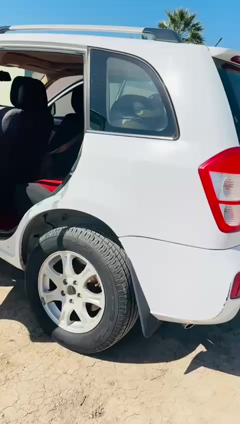 السلام عليكم
للبيع تيكو 2014 
رقم قادسية إنكليزي هزة جديدة سنوية 2029
موديل 2014
كهربائيات كلها شغالة
محرك 2000
كير ميكانيكي المرغوب
حدادية
تايرات جدد
سيارة نظيفة جداً مال جناي استخدام شخصي
السعر 75 وبيها مجال بسيط
مكان السيارة بابل القاسم 
الاستفسار الاتصال ع الرقم ***********
