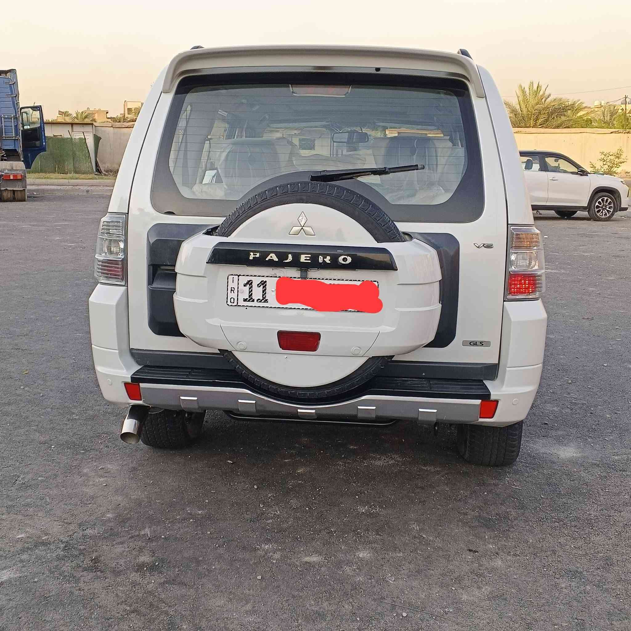 للبيع
سعر 128$
باجيرو موديل 2010 
محرك ٦سلندر  
رقم بغداد شرط التحويل
🚫بدون ضرر بيها صبغ خشم الجاملغ صبغ كلش نظيفة 
فول مواصفات 
سلايد فتحة سقف 
٧راكب ٣ قطع تبريد ثلج ❄️❄️
كشنات جلد وكهرب وهيتر بلكشن 
كامره خلفيه شاشه حساس خلفي  فول تحكم ستيرن  داخل صاج
مري شفط اشاير بلمري مري ويدات نيكل 
5 ويل كب تخم تاير جديد  
كير مكينه حداديه جديده اي نقص مابيه 
مكان بغداد حي النصر 
الرقم***********
