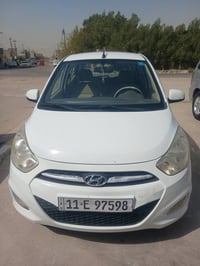 هونداي للبيع موديل ٢٠١٣ سياره خليجيه بدون صبغ بيها ملاحاظات مكينه ١٢٠٠...