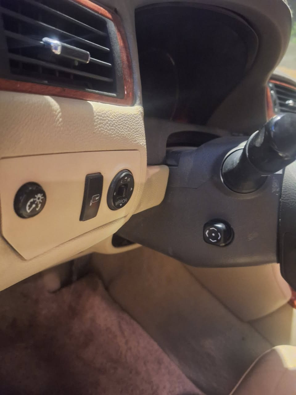 السلام عليكم للبيع شاهينه ادوات ادوات كبل تروح سجل فول مواصفات عدا الفتحه بردات 3 و تبريد ٣ قطع كشنات كلها كهربائيه برده خلفيه استيرن كهربائي ثلاجه كشنات هيتر تحكم استيرن مري شفط وهيتر مكفوله كص والضربه والسرقه وصبغ العراق  مكان بصره دور الظباط شارع تجاري *********** اتصل العصر او بليل.
الصبح نايم اعتذر عدم رد دز بصمه ارجع اجاوبك كلشي بل قسمه
