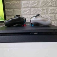 بلاي4 مهكر • ٥٠٠ گيگا • جويستك ٢