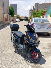 سكنس مدرع • ٦ بطاريات • سرعة ٩٤