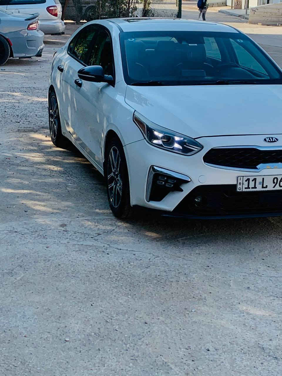 اسلام عليكم فورتي 2019 وارد امريكي GT
حادث سطح البنيد بدون ايرباك سيارة جديدة ماشية ٩٣
 رقم بغداد بأسمي. فول مواصفات عدة البصمة
رادار امامي المري شفط لايت زينون كشافات زنون
لايت Led
فتحت سقف.
 تحديد مسار.
 مثبت سرعة. كامرة دوارة٣٦٠
العنوان( بغداد البياع حي التراث) ***********
 السعر ١٣٦ وبية مجال
