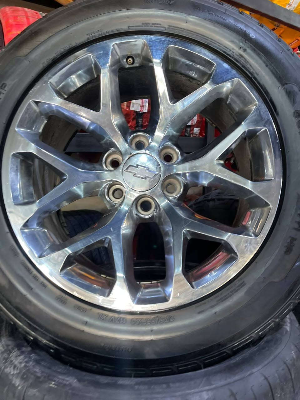 السلام عليكم ويلات تاهو حجم 20
متوفره
احمد ورمزي
***********
