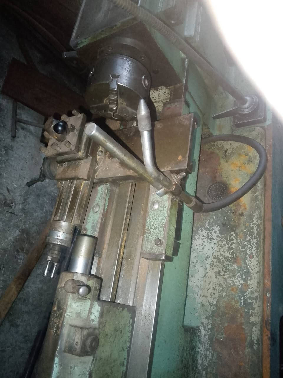 للبيع تورنه صغيرة روسية نظيفة جاهزه للعمل مساحة العمل تقريبا خمسين او ستين مديل ثمانينات الموصل اكو توصيل السعر مليون و نص وات ساب ***********.    ***********
