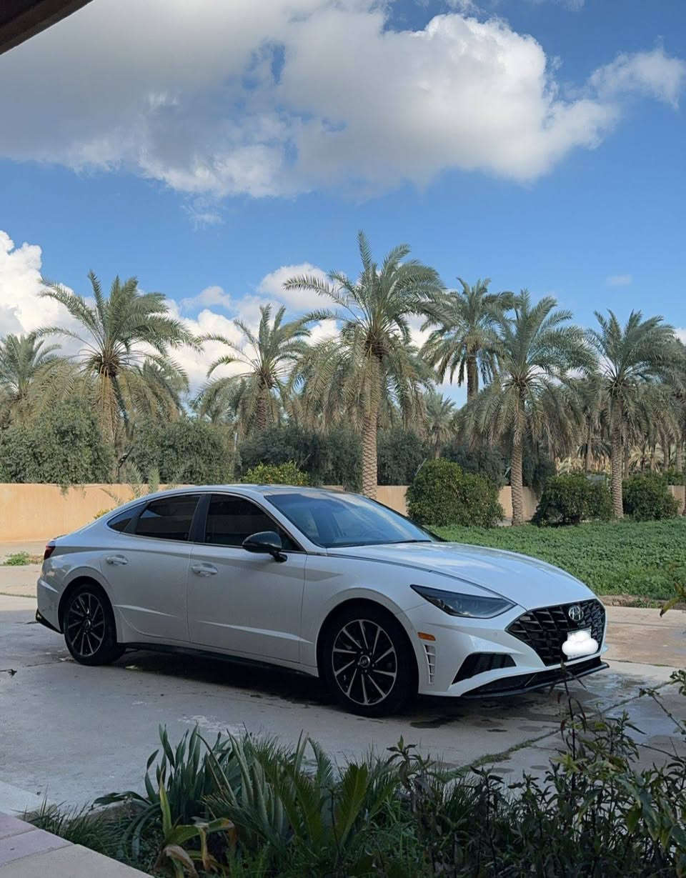 السلام عليكم
للبيع هيونداي سوناتا 
موديل : 2021
الفئه : Limited 
اللوحه: اربيل خصوصي 
المواصفات
1- الكاميره الخلفيه + الاماميه 
2-سق بانورامي
3-كاميرات360 
4-تبريد وتدفئه مقاعد
5-مراقبه النقط العمياء
6-نظام فرمله الطوارئ
7-رادار امامي + خلفي
8-عرض معلومات على الزجاج الامامي
9-تدفئه مقود قياده
10-التشغيل عن بعد 
11-ابل كاربلاي
12-تقديم وترجيع السياره باليرمونت 
13-لون الداخل الابيض المرغوب 
14-كامرات في الشاشه الاماميه يمين ويسار 
للاستفسار على الرقم السلام عليكم
للبيع هيونداي سوناتا 
موديل : 2021
الفئه : Limited 
اللوحه: اربيل خصوصي 
المواصفات
1- الكاميره الخلفيه + الاماميه 
2-سق بانورامي
3-كاميرات360 
4-تبريد وتدفئه مقاعد
5-مراقبه النقط العمياء
6-نظام فرمله الطوارئ
7-رادار امامي + خلفي
8-عرض معلومات على الزجاج الامامي
9-تدفئه مقود قياده
10-التشغيل عن بعد 
11-ابل كاربلاي
12-تقديم وترجيع السياره باليرمونت 
13-لون الداخل الابيض المرغوب 
14-كامرات في الشاشه الاماميه يمين ويسار 
للاستفسار على الرقم ***********
السعر 175 
صور الحادث مرفقه بالمنشور 
غير متواجد ع فيس
السعر 175 
صور الحادث مرفقه بالمنشور 
غير متواجد ع فيس
