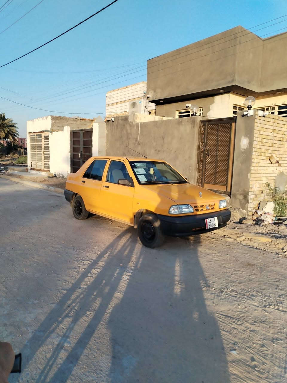 عرصه للبيع ابحي الامين ابمجمع سعيد مساحه ١٠٠ وكل الخدمات متوفرة كهربائ مجاري ماي كامرات مراقبه وعرض الشارع ٢٠ تبليط ورصيف والساكنه بالمجمع ناس مرتبه السعر ٩ملاين الاستفسار الاتصال *********** @إشارة
