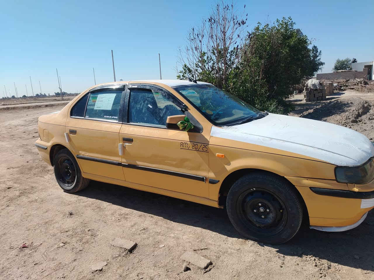 سلام عليكم سمند للبيع مديل 2011 رقم مثنئ مكينه وكير شرط ومكفوله من ضربه القويه وتبديل السعر (30) اوبيه مجال رقم ***********
