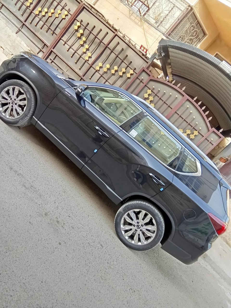 سياره   ريكستون (KGM REXTON ) للبيع او المراوس 
موديل 2024
4WDفول مواصفات
10000km ممشى السياره
سياره مكفوله
7740639886 واتساب
