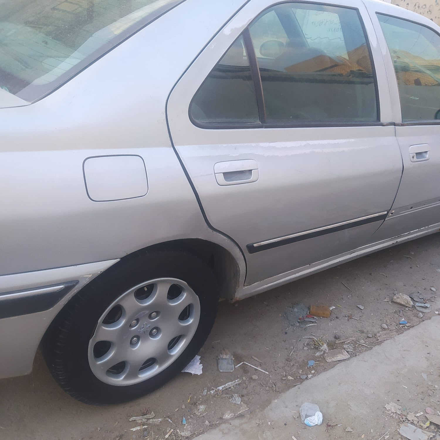 سلام عليكم متاح بيجو فرنسي 406 رقم11دولي صاحبه بالمدينه شرط وياك التحويل هزه جديده السنويه صارله ايام من انتهت كير مكينه خير من الله شلعه نعمه السياره مثل ماموضحه بالصور بيه هذني الضربات وهاي التكمه ابيع على هاي الوضعيه ابيعلك زوج ارقام وسنويه وتحويل احسبه مكلوبه تجي تكلب وتقتنع يله تاخذ وهذا الموجود اني مسوي عقد مروري ويه صاحبه اتريد تنتظر لمن احوله او اتريد انسقط العقد وتحوله انته بسمك شنو التريده اني خادم صدره 80 بالميه تايرات انظاف كهربائياته يرادله ترتيب السعر (28)وبيه مجال مكاني بغداد حسينية الراشديه رقمي بي واتساب او على الخاص موجود(***********)ملاحظه اخوان السياره يرادله ترتيب من كشر بيه اشويه اخياسات بالدوسات  وكهربائيات دواخل سنتر لوك ميشتغل يعني متتقفل السياره فدوه رجاءً اقره المنشور زين
