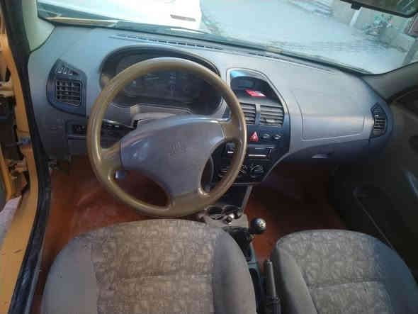 السلام عليكم طيبه ٢٠١٦
السياره كير ومكينه وتبريد خير من الله السعر ٣٠  وبيه مجال قليل
***********
