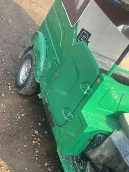 ‏السلام عليكم  تكتك ‏￼ للبيع موديل 22 كفالة الكشر ومكينة 
‏لا صبغ ولا معجون فقط بس ينشر عليه 
‏مكاني بغداد الشعله 
‏مستعجل على البيع 
‏ السعر 8400 وبيها مجال للطيبين  
￼ على الفيس ما أتواجد ولا يراسلني أي واحد 
‏هذا رقم تلفوني  ￼ ***********￼￼￼￼￼￼￼￼￼
