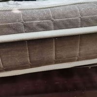 مرتبة طبية • نفرين • ١٨٠×٢٠٠