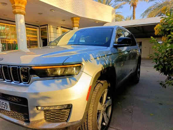 السلام عليكم سياره جيب شيروكي موديل 2021فول مواصفات لمتدد وارد امريكي قطعه تبديل وقطع صبغ السعر 320 دولار وبي مجال استفسار اتصال على رقم *********** مكلف بالنشر بغداد
